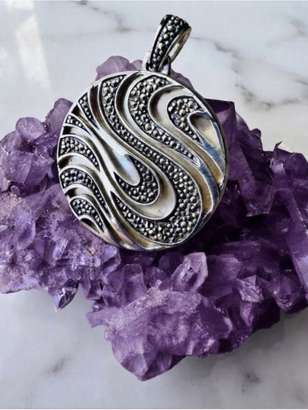 Elegant THALA 925 Sterling Silver Marcasite & MOP Swirl Pendant Necklace